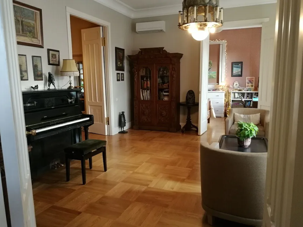 Сталинка с паркетом и пианино, фото 2