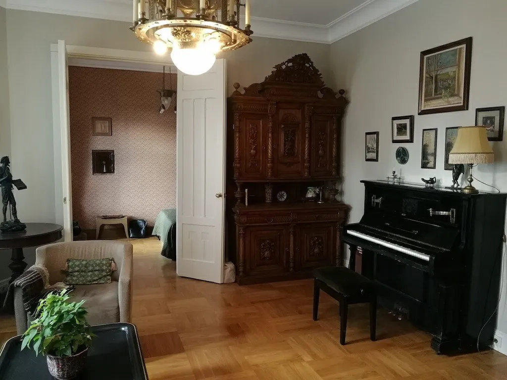 Сталинка с паркетом и пианино, фото 14
