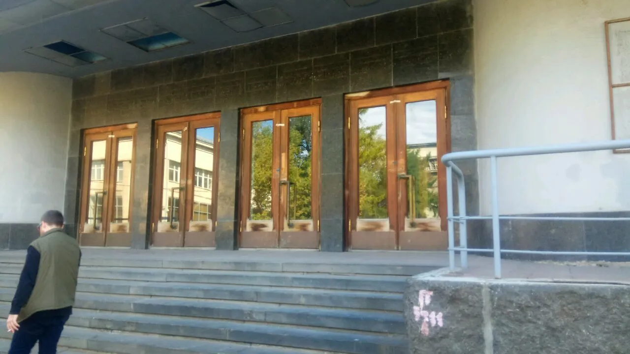 Индустриальный лофт фасад, фото 1