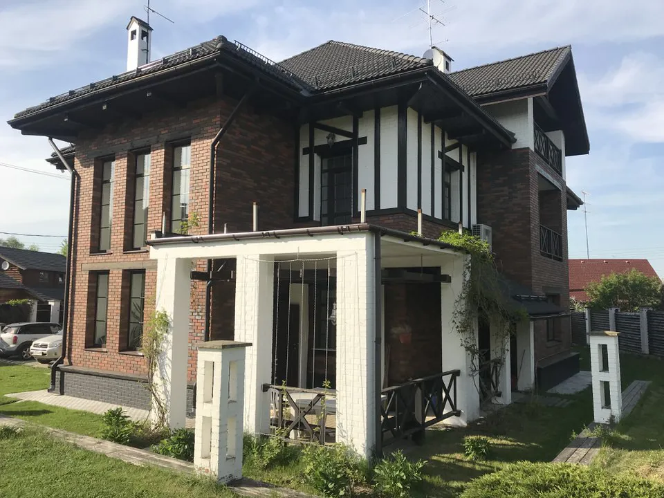 Кирпичный дом с участком, фото 6