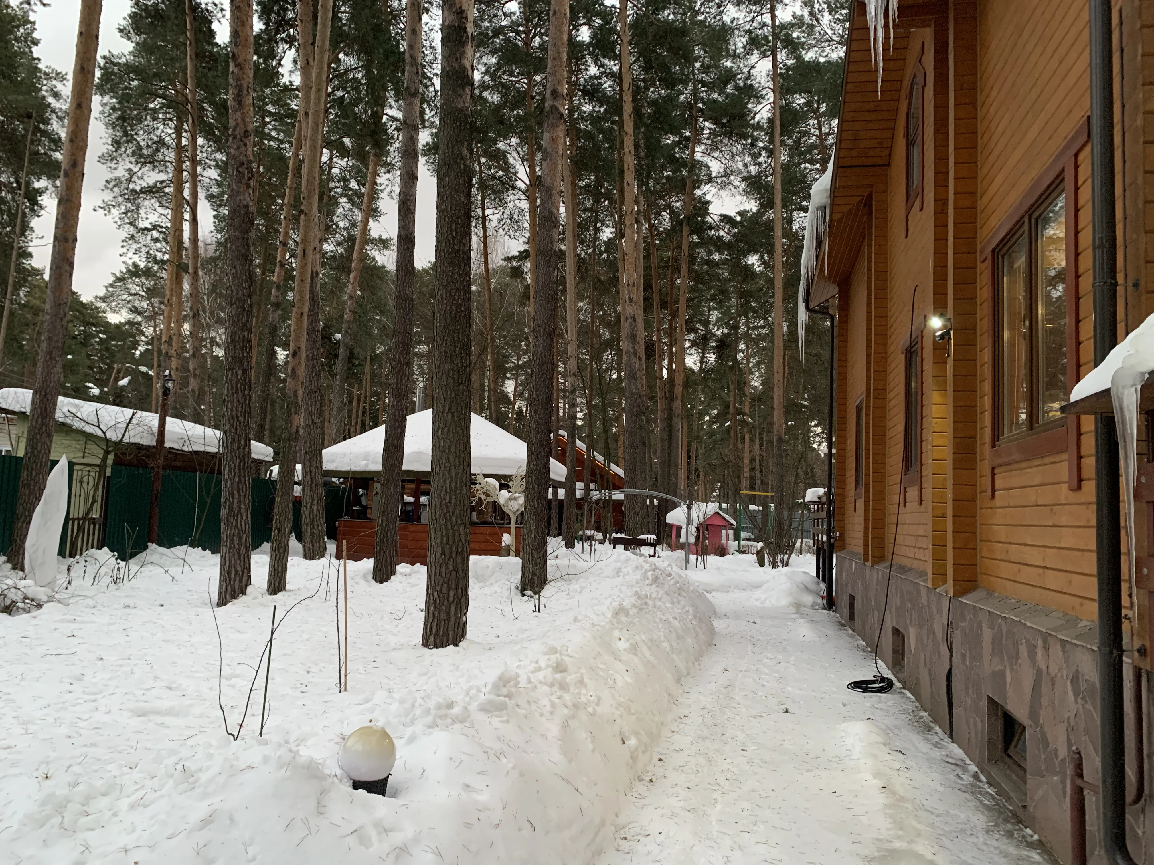 Деревянный дом в лесу, фото 13