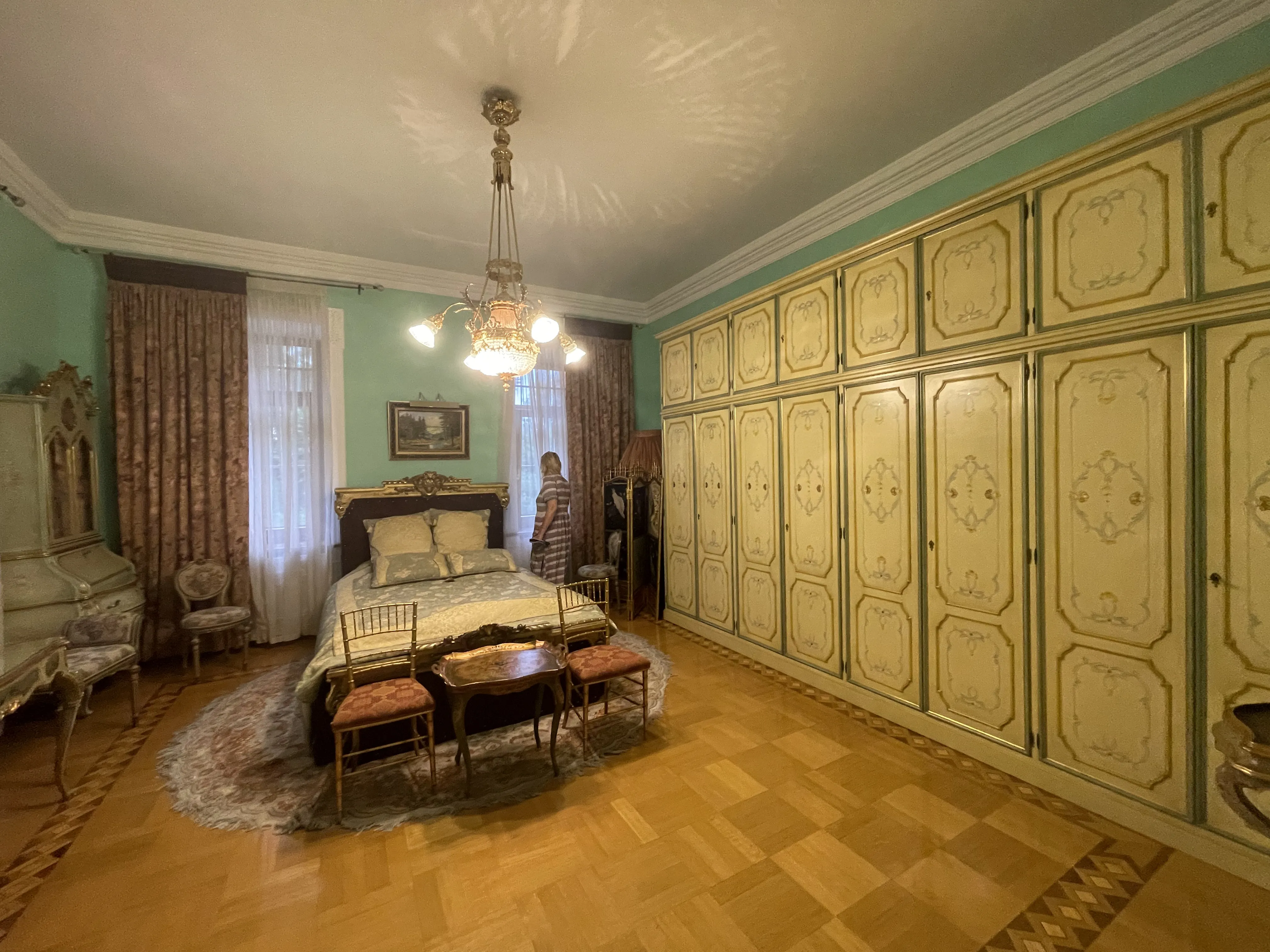 Усадьба с лестницей и арками, фото 21
