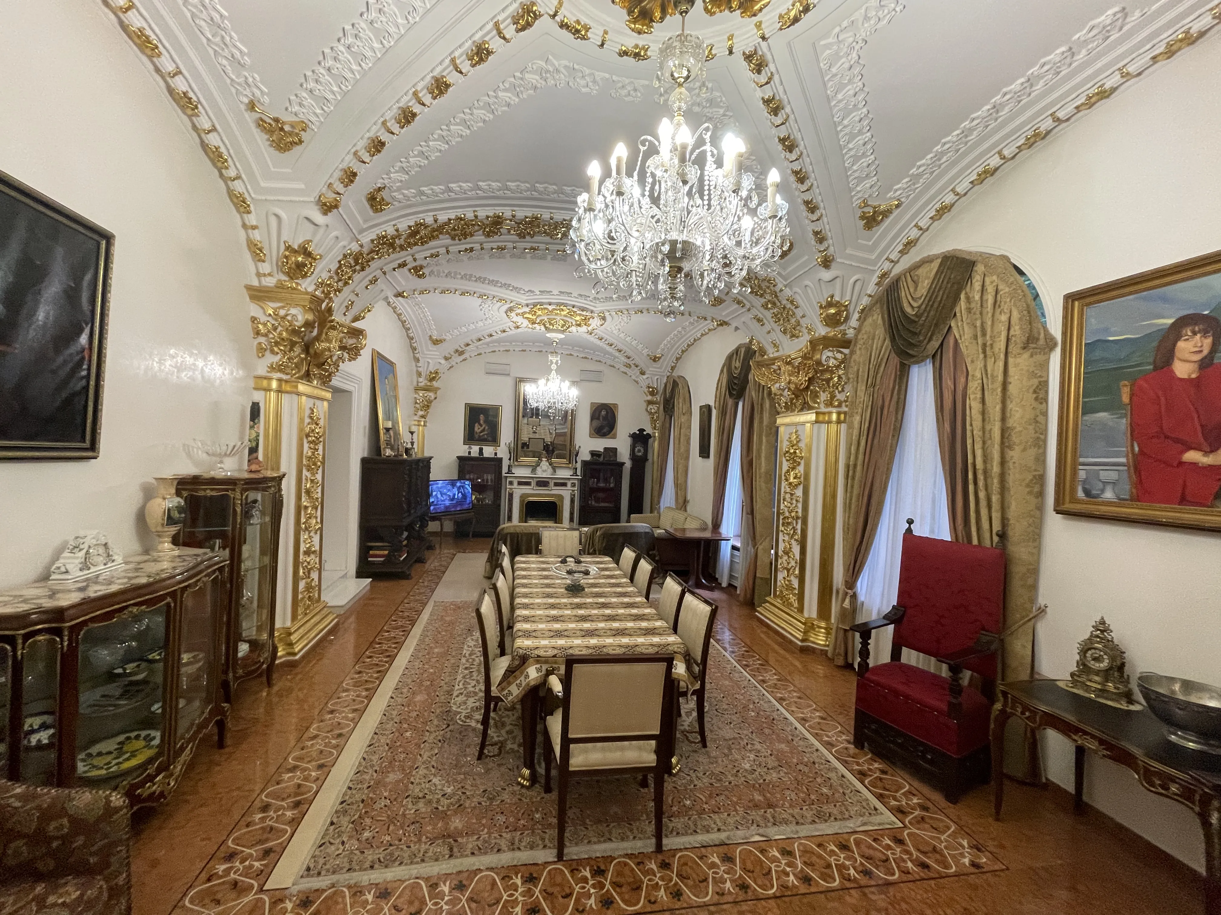 Усадьба с лестницей и арками, фото 24