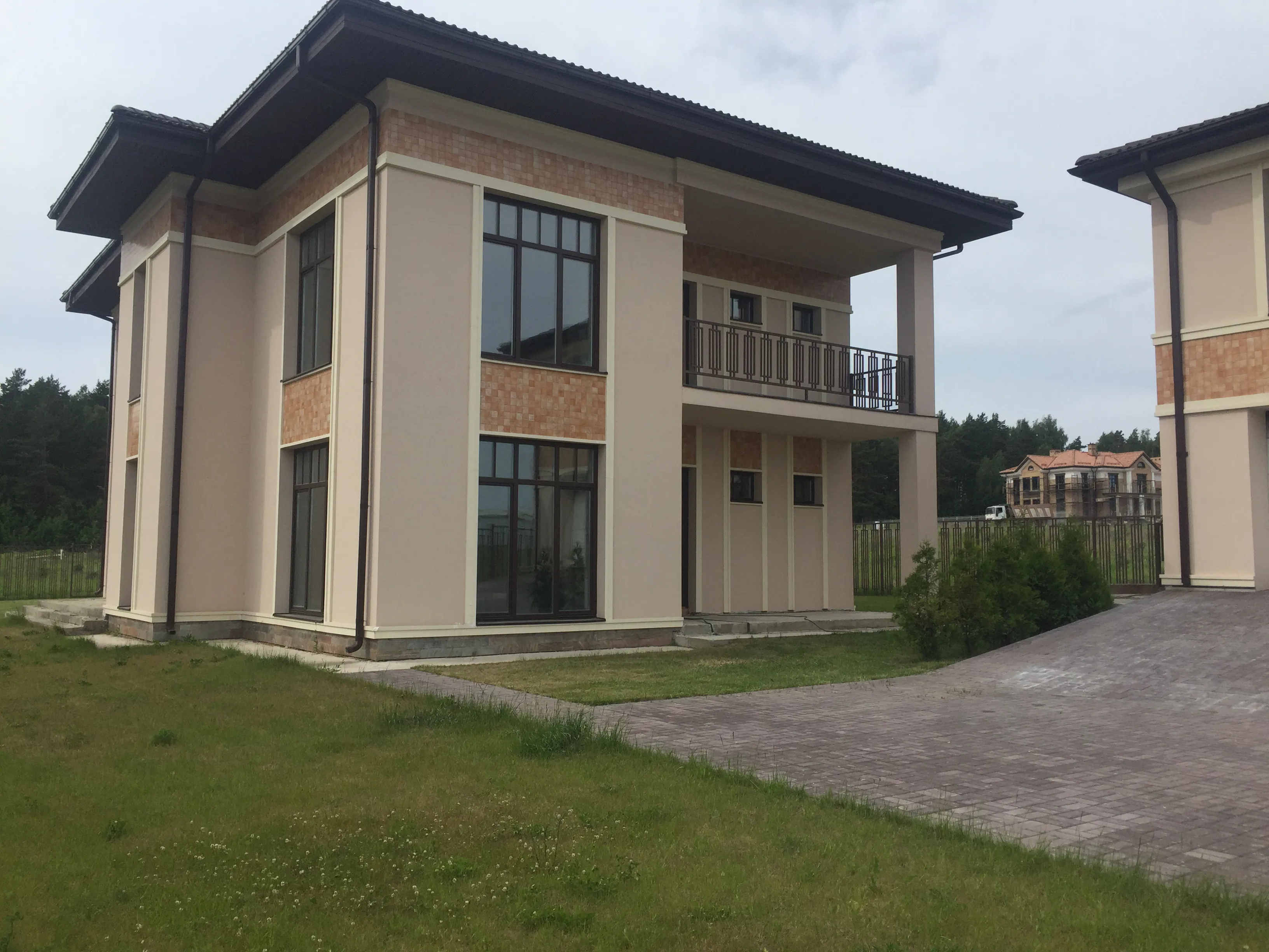 Ряд современных домов, фото 12