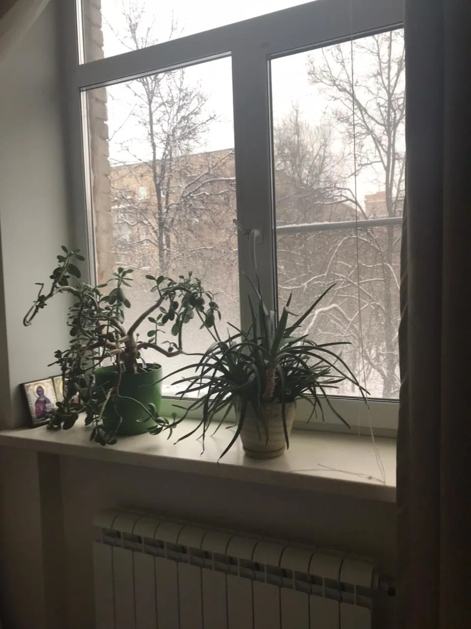 Хрущёвка со снегом за окном, фото 17