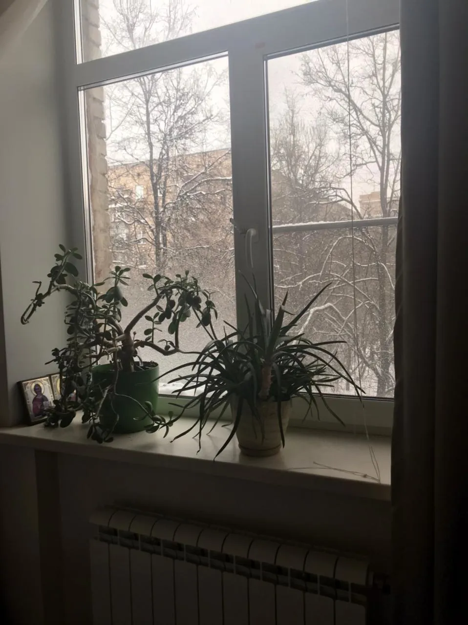 Хрущёвка со снегом за окном, фото 12