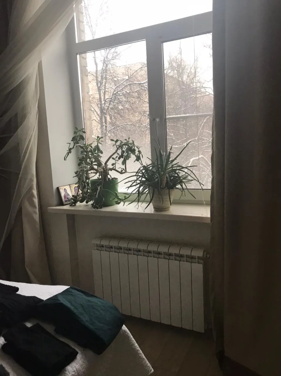 Хрущёвка со снегом за окном, фото 4