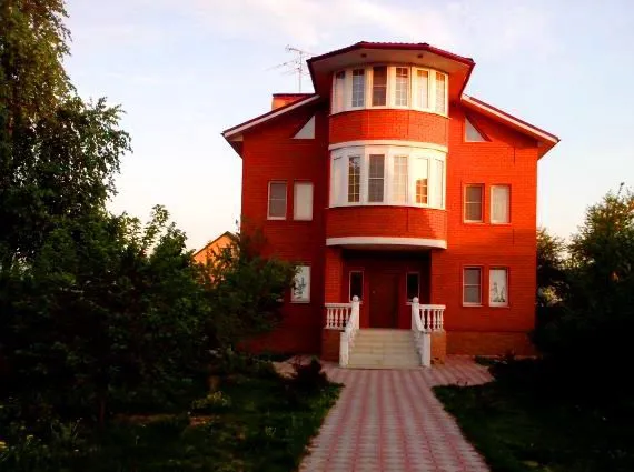 Красный дом с башней, фото 4