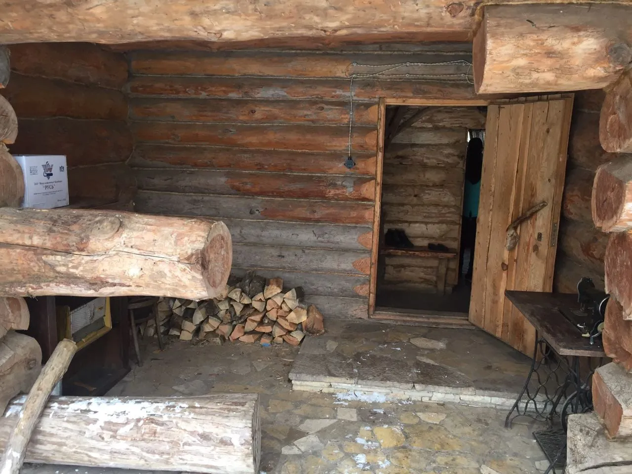 Таёжная избушка, фото 2
