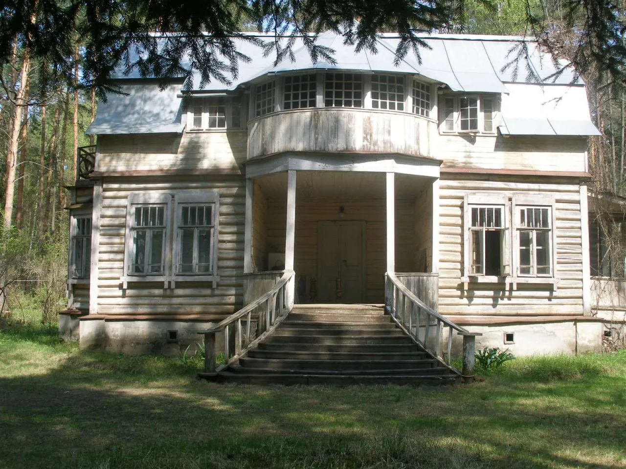 Дача с круговой верандой, фото 13