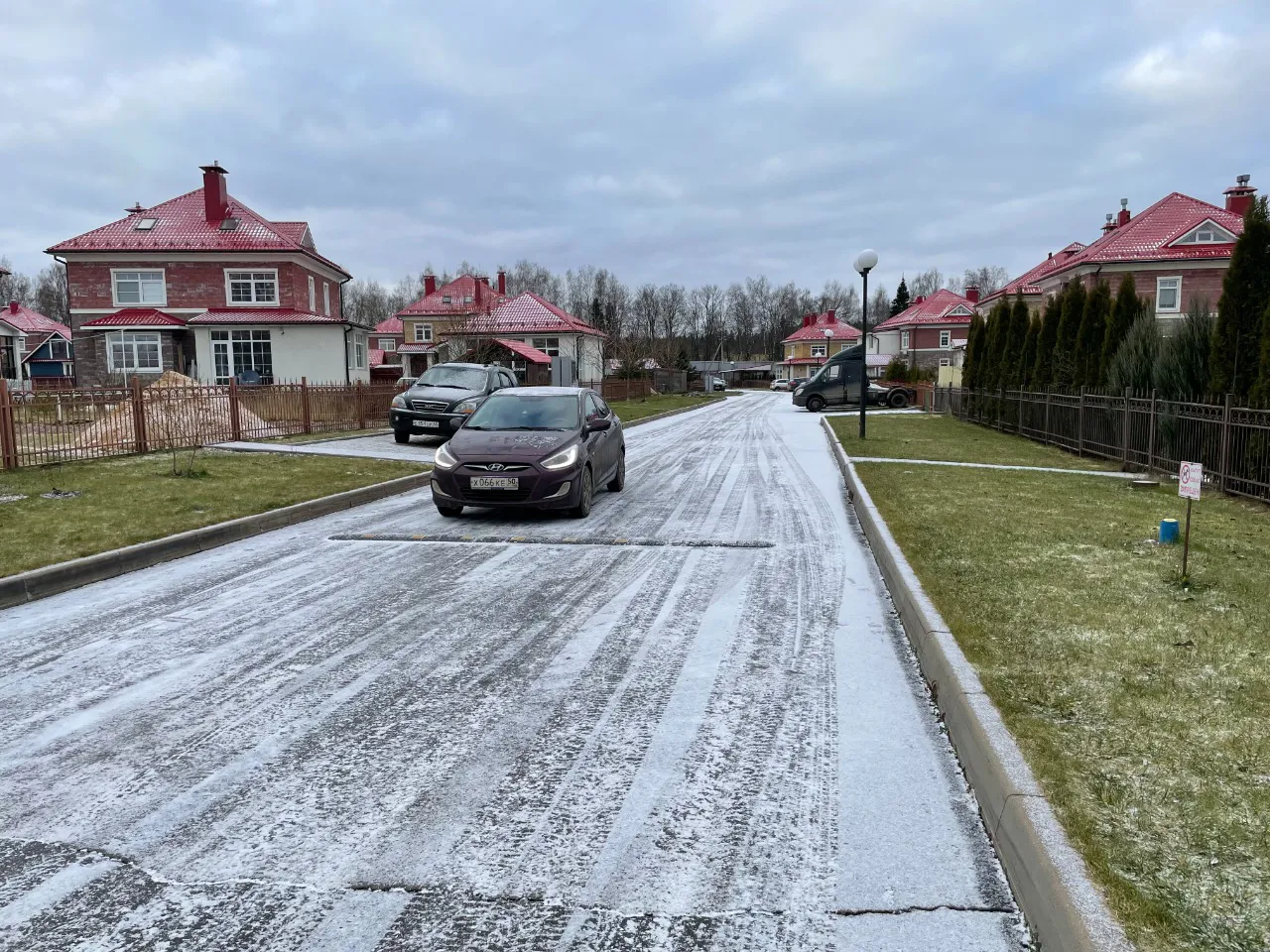 Дом с неоновой лентой, фото 12
