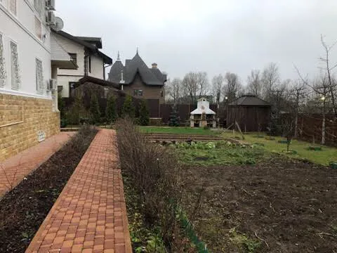 Белый дом с садом, фото 10