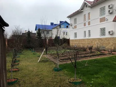 Белый дом с садом, фото 8