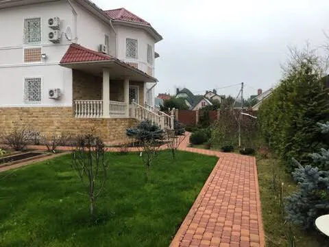 Белый дом с садом, фото 7