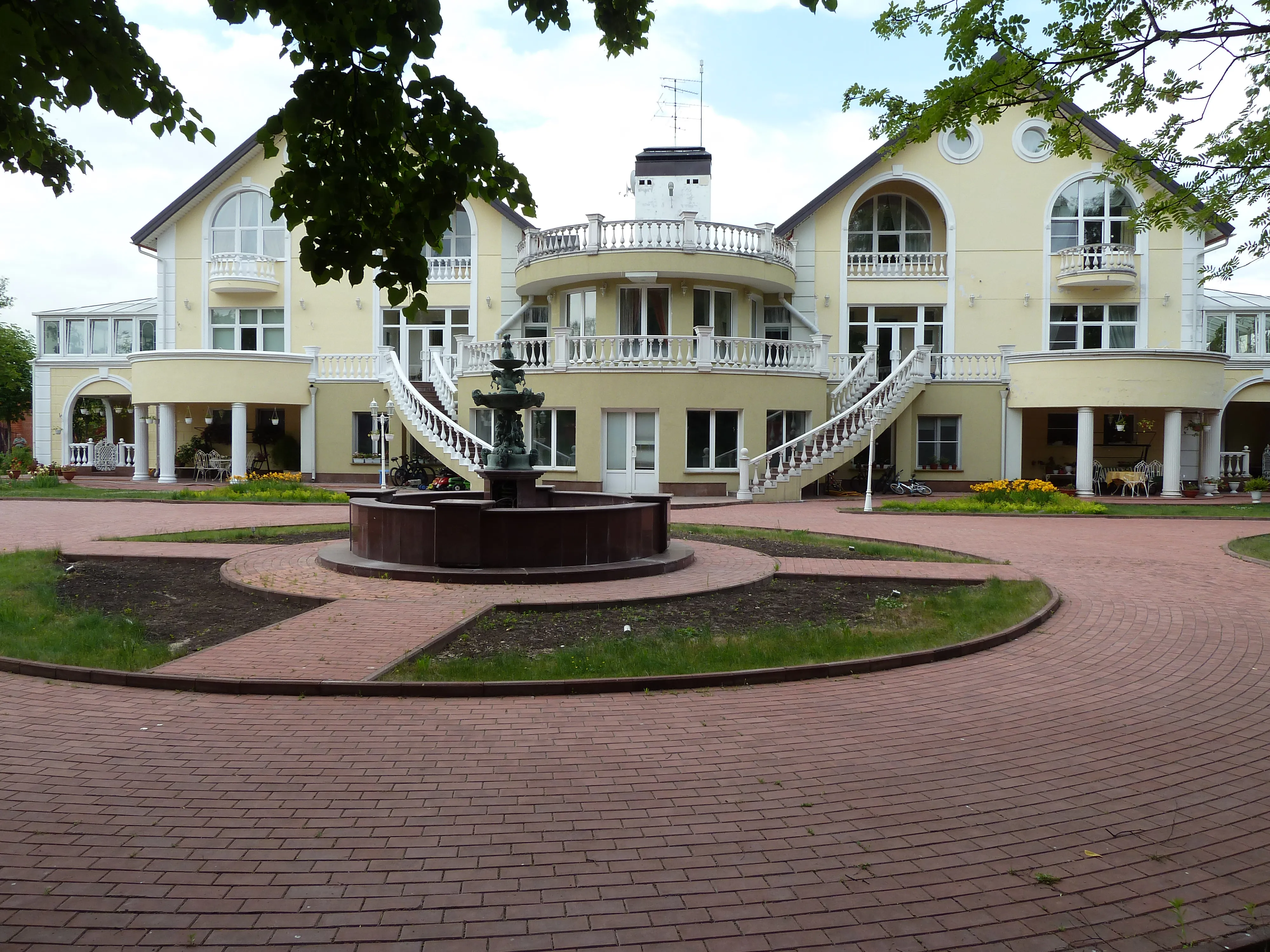 Парадный дом с фонтаном, фото 5
