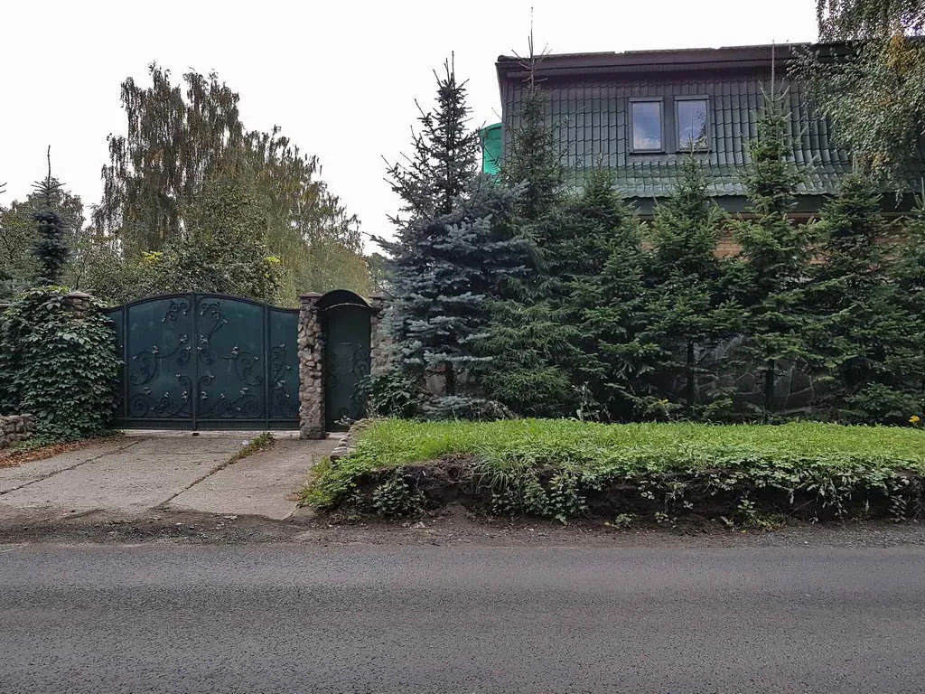 Заброшенный дом с подвалом, фото 2