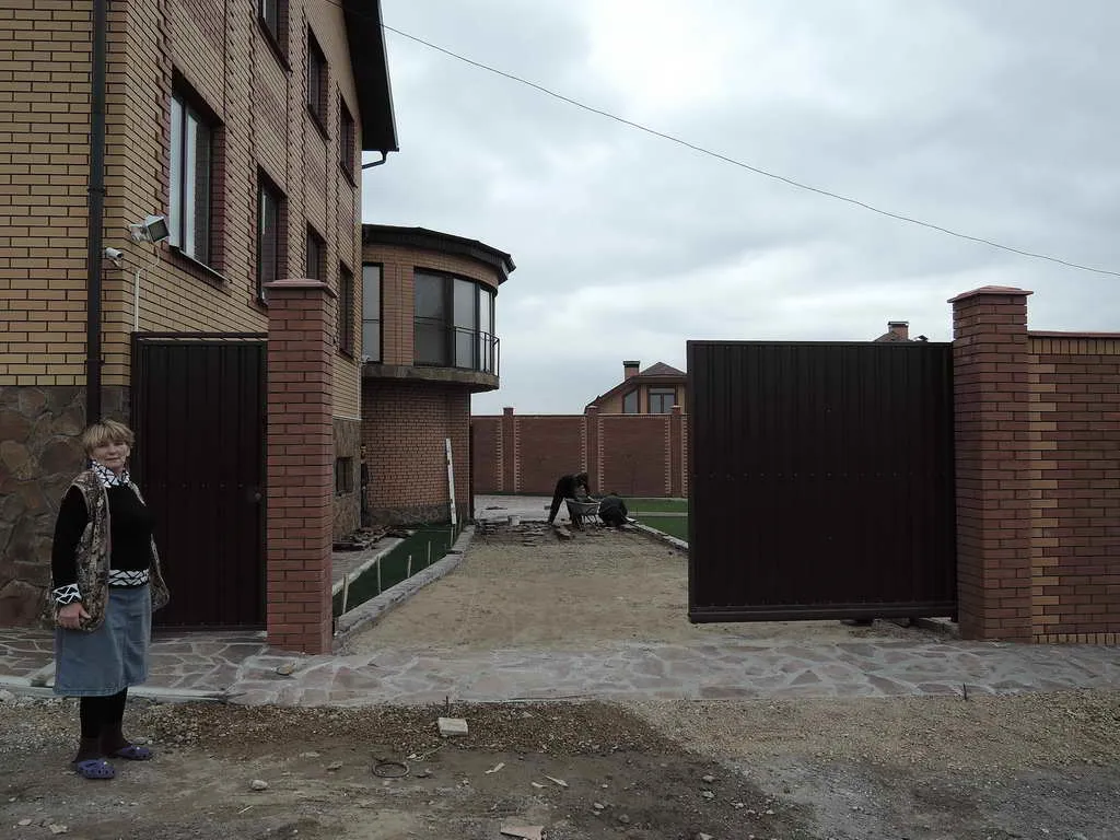 Рыжекирпичный дом у озера, фото 6