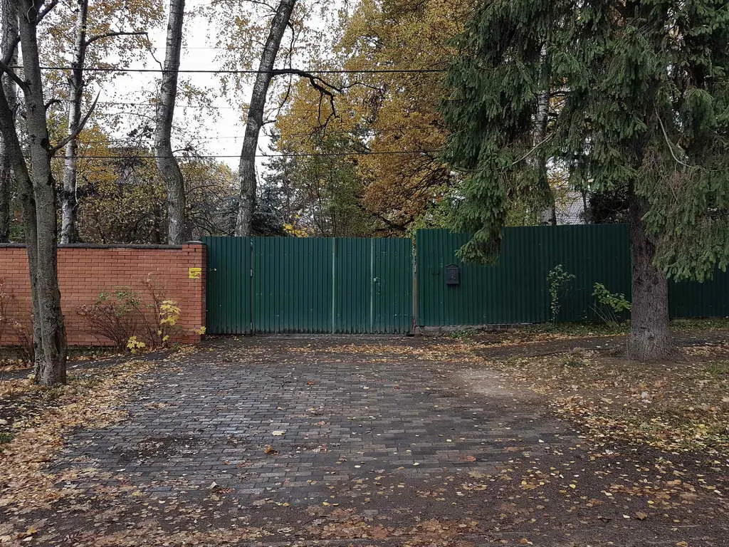 Дача с участком, фото 1