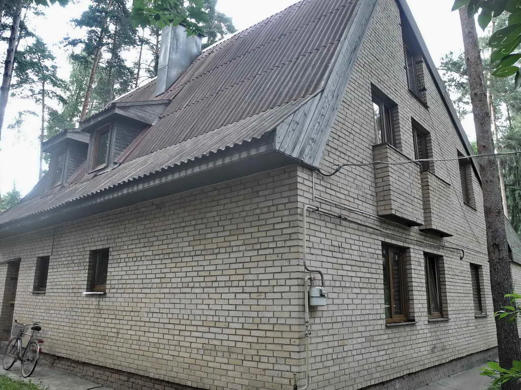 Кирпичная дача в лесу, фото 14