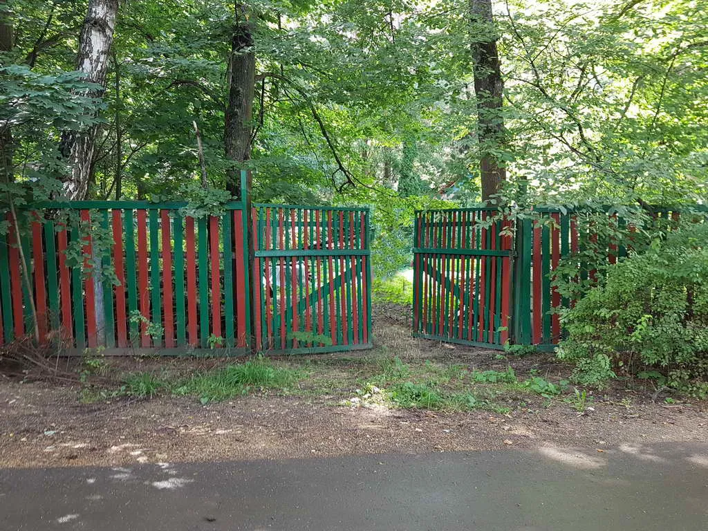 Дача с бирюзовой верандой, фото 1