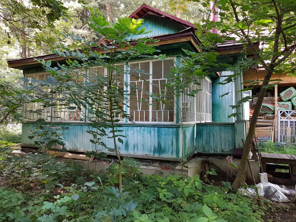 Дача с бирюзовой верандой, фото 6
