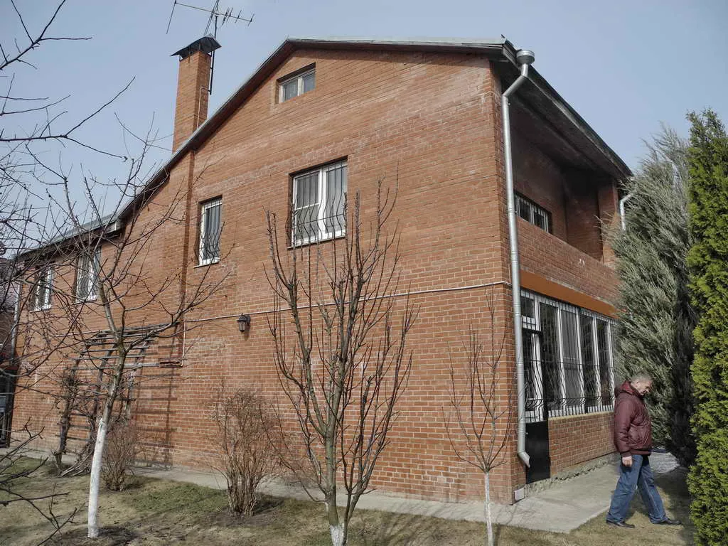 Рыжий дом с аркой, фото 11