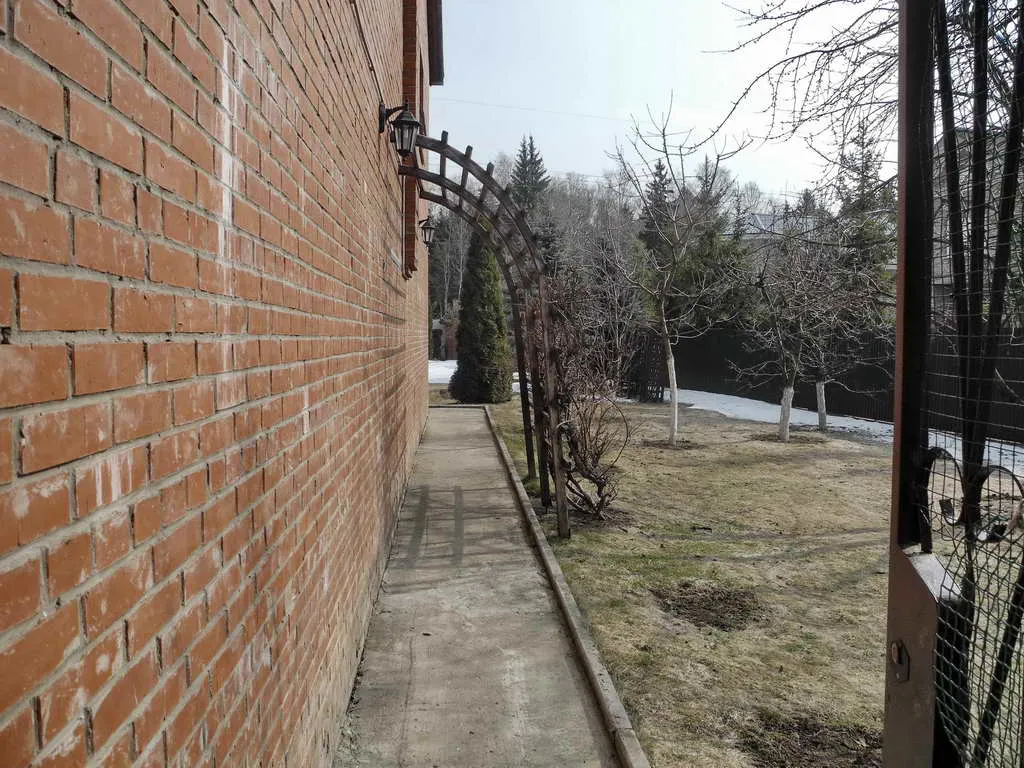 Рыжий дом с аркой, фото 5