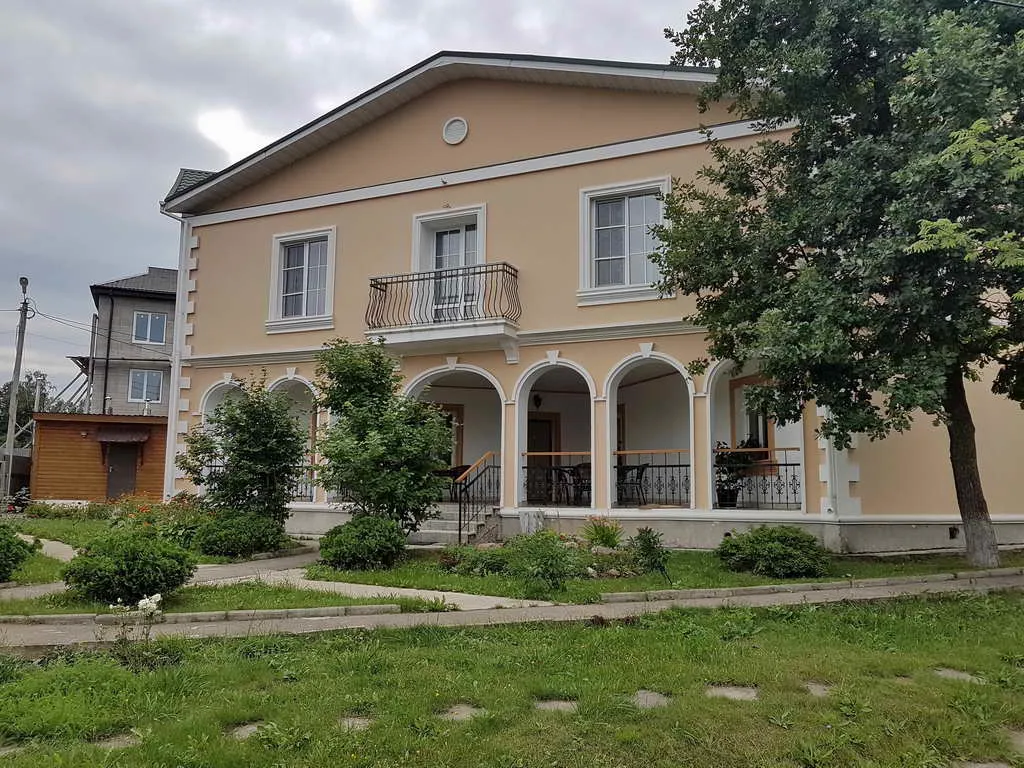 Бежевый дом с арками, фото 13