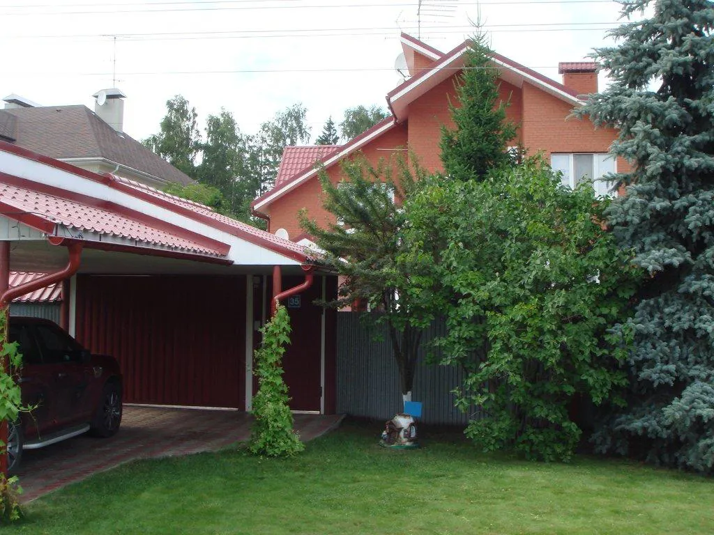 Кирпичный дом с аркой, фото 1