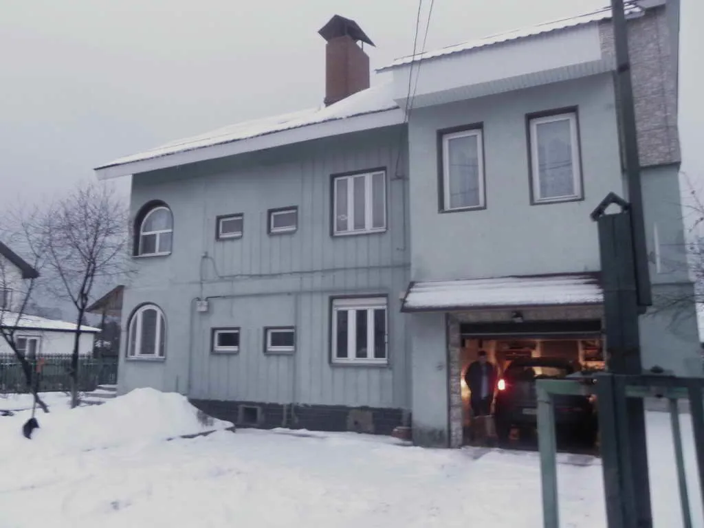 Небольшой дом с участком, фото 1