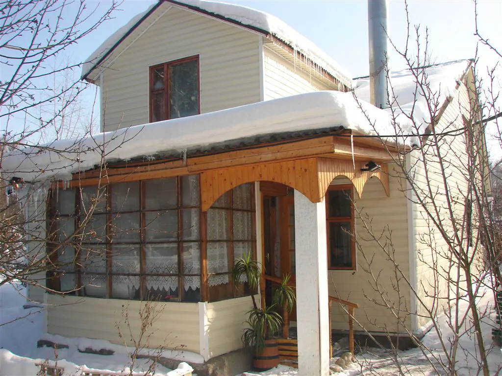 Бирюзовая Изгородь в Лесу, фото 5