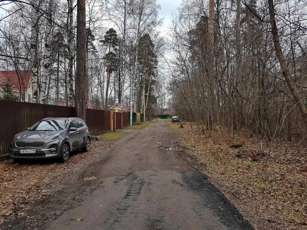 Пригородный дом с садом, фото 1