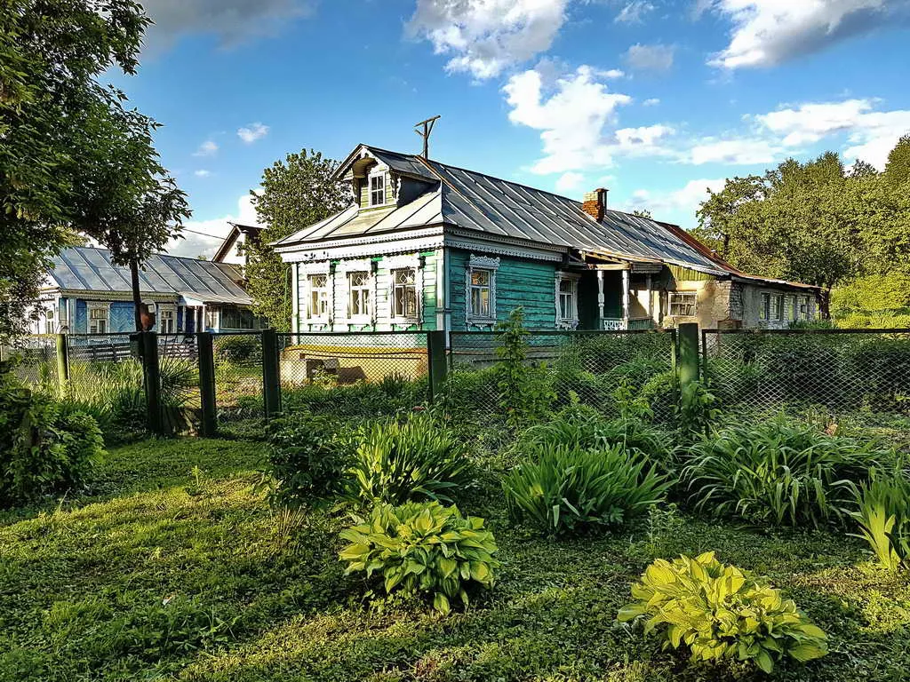 Резная дача в зелени, фото 2