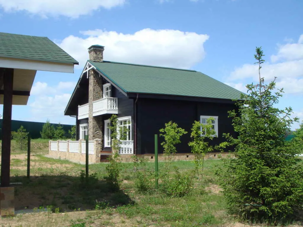 Загородный дом с зелёной крышей, фото 12