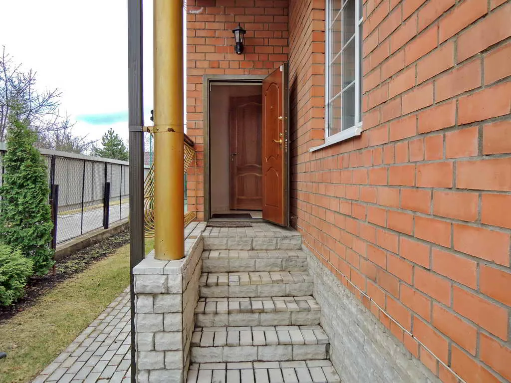 Классический дом из кирпича, фото 2