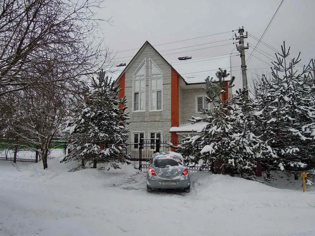 Красные грани альпийского дома, фото 1
