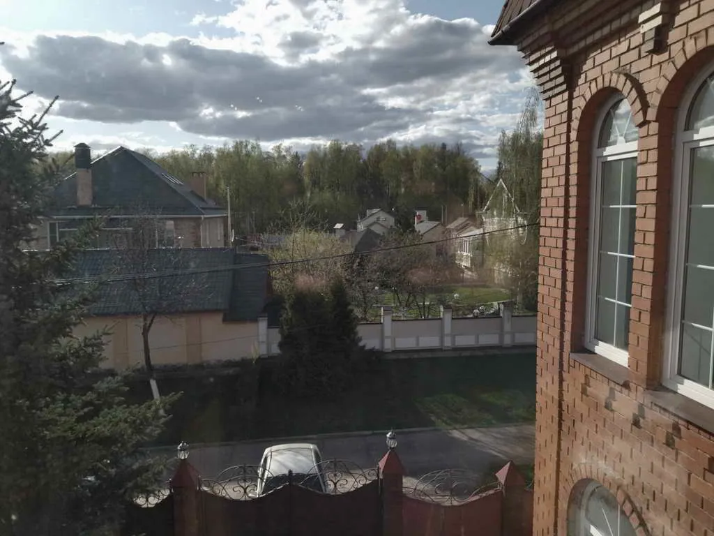Загородный дом с остекленной верандой, фото 1