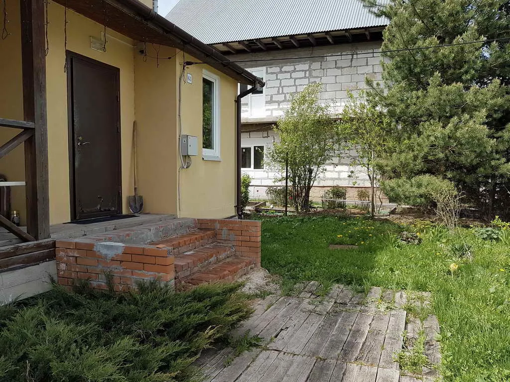 Желтый дом с верандой, фото 22