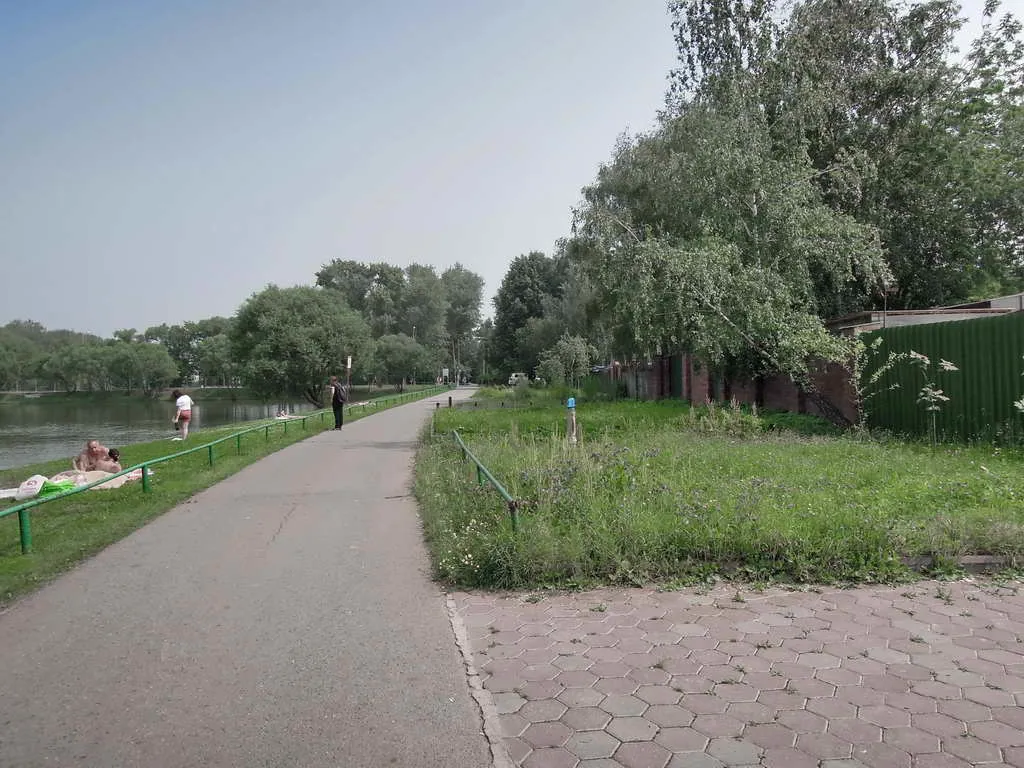 Каменный дом у озера, фото 4