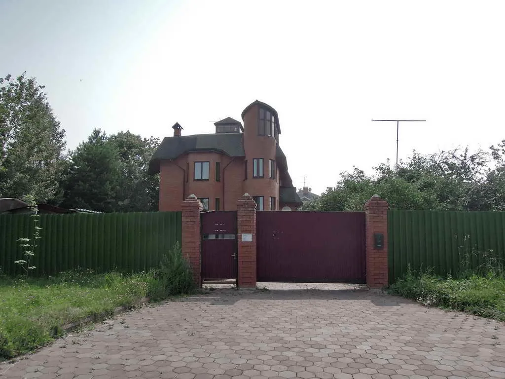 Каменный дом у озера, фото 5