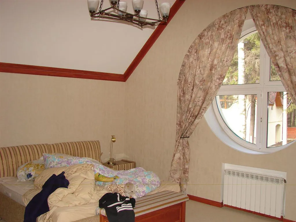 Загородный дом с деревом, фото 21