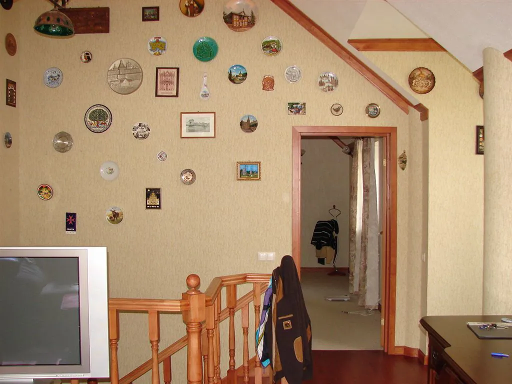 Загородный дом с деревом, фото 14