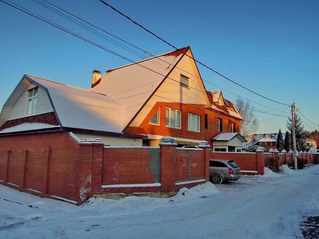 Рыжая кирпичная дача, фото 2