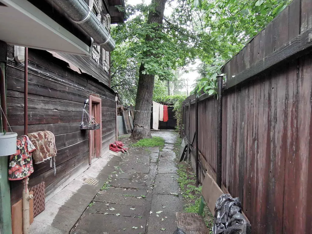 Дом с тёмной мансардой, фото 12