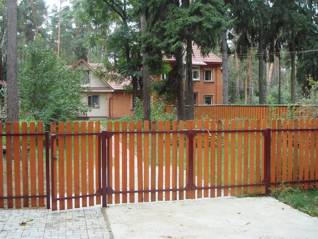 Дача с оранжевым забором, фото 4
