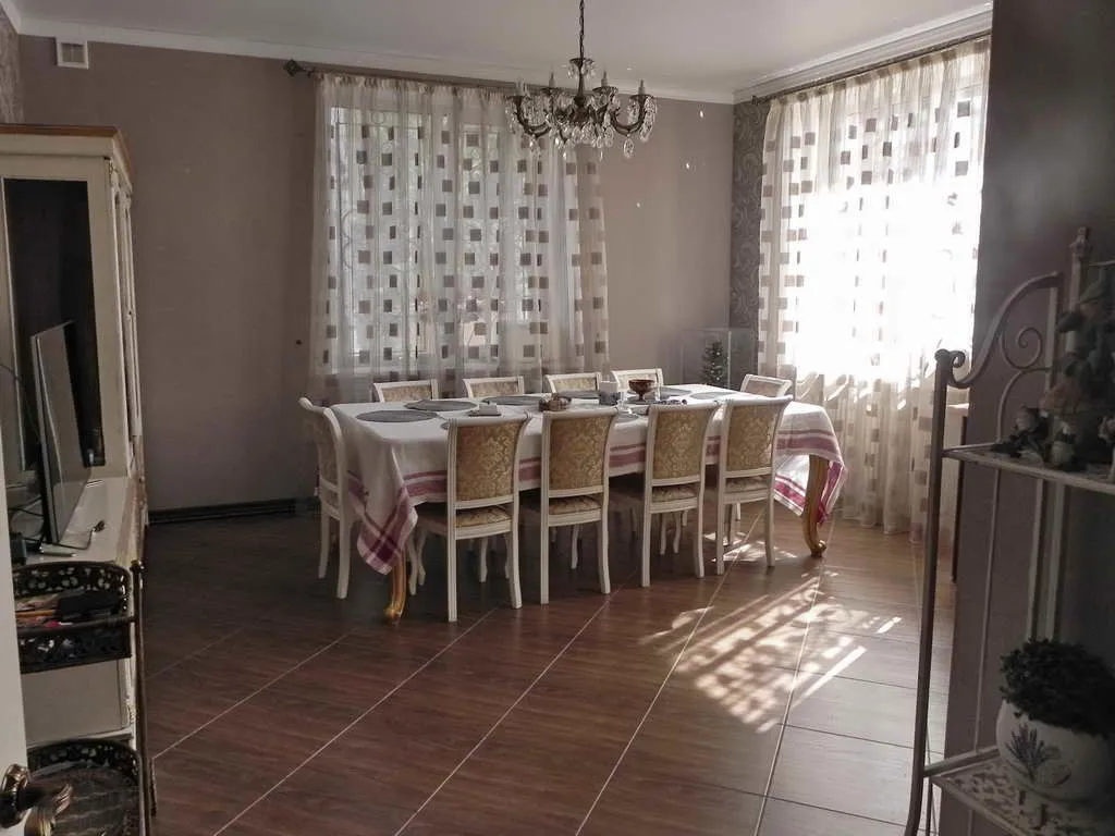 Большой дом с беседкой, фото 17