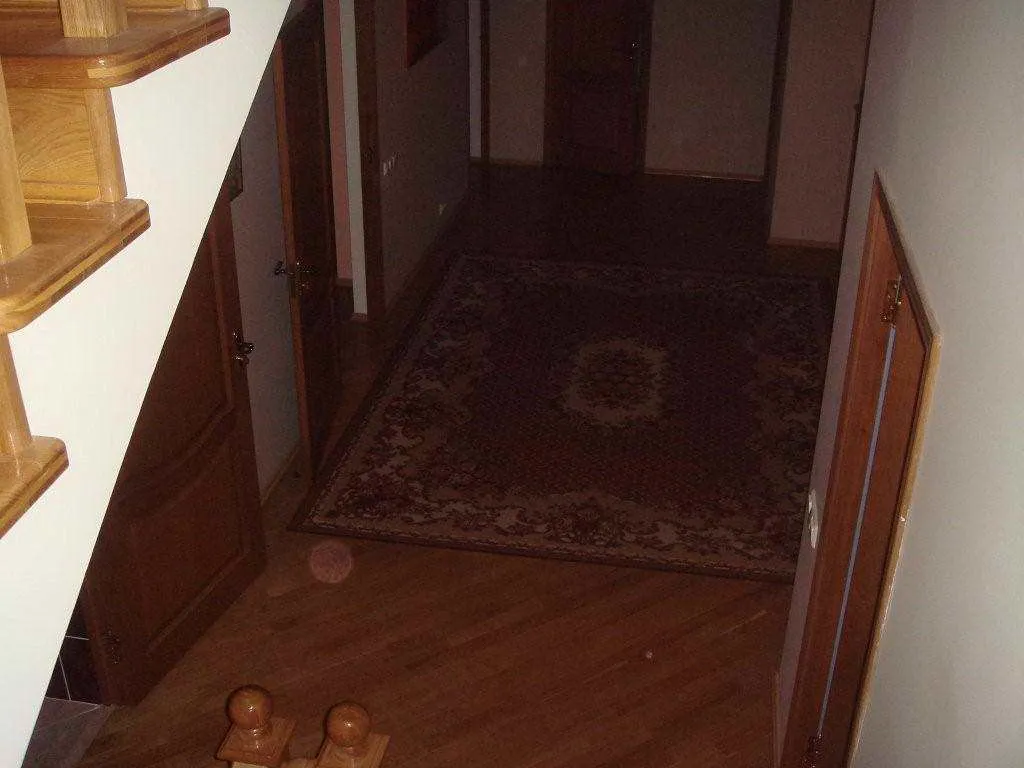 Бежевый дом с елью, фото 14