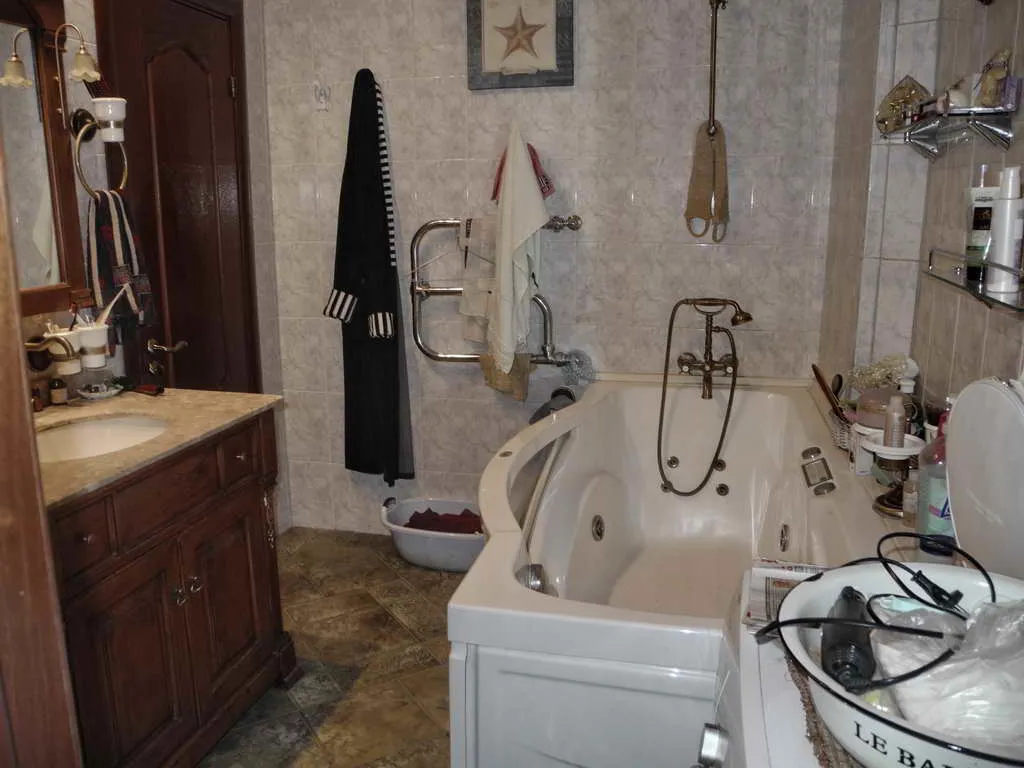 Дом в тени деревьев, фото 15