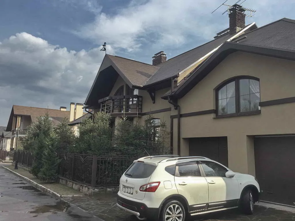 Загородный дом с балконом, фото 4