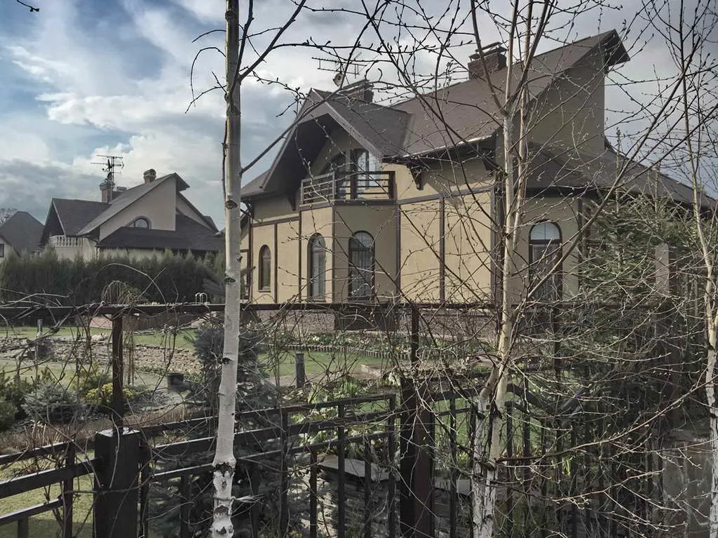 Загородный дом с балконом, фото 5